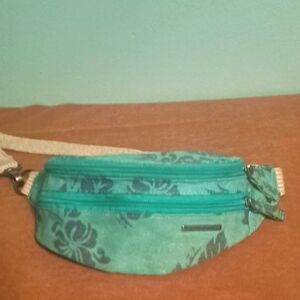 Dakine Turquoise Tropical Belt Bag Adjustable 2 Pocket Hawaii